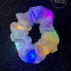 Witte scrunchie met multicolor lichtjes